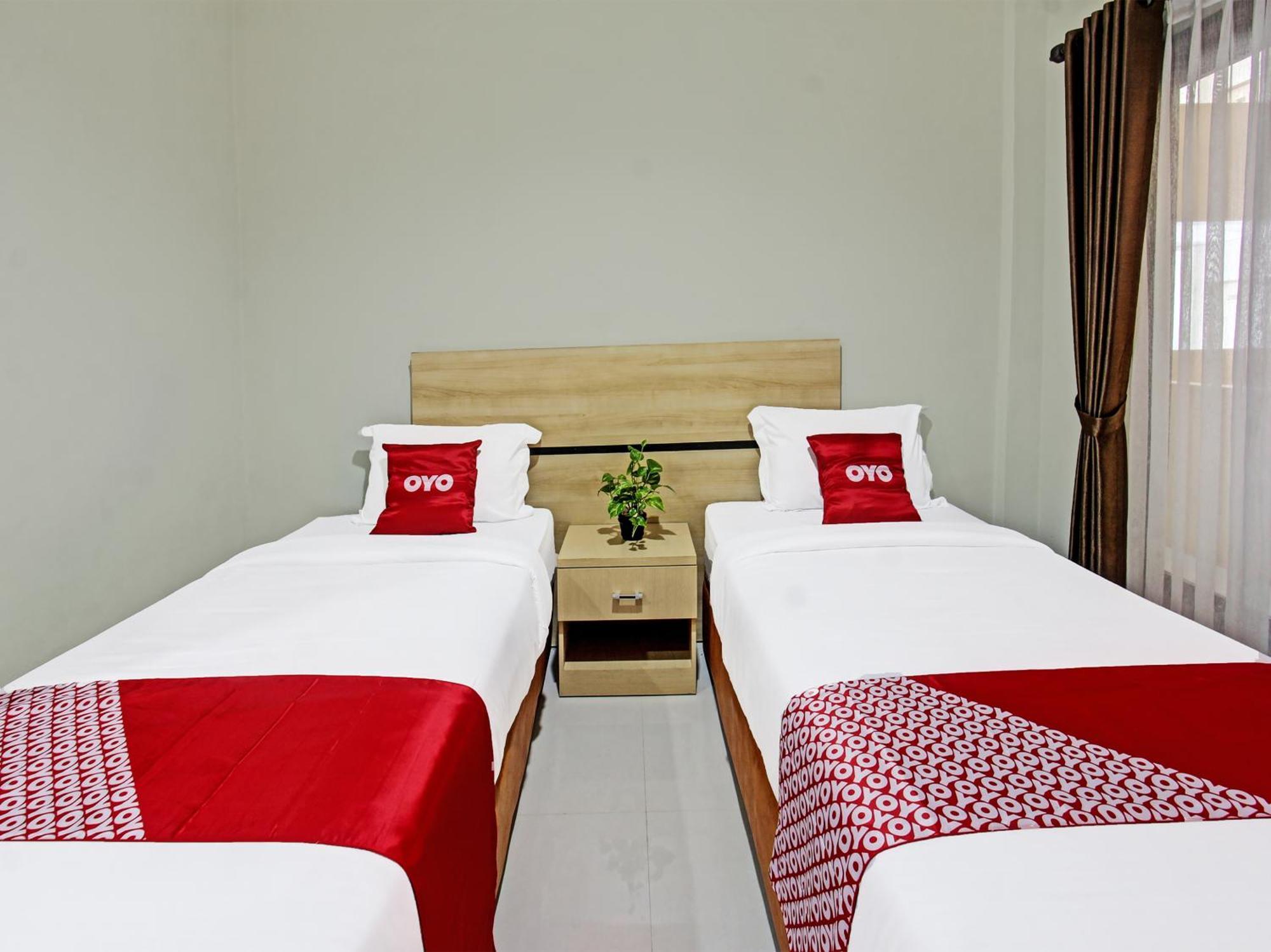Oyo 91617 Hotel Mutiara Ломбок Экстерьер фото