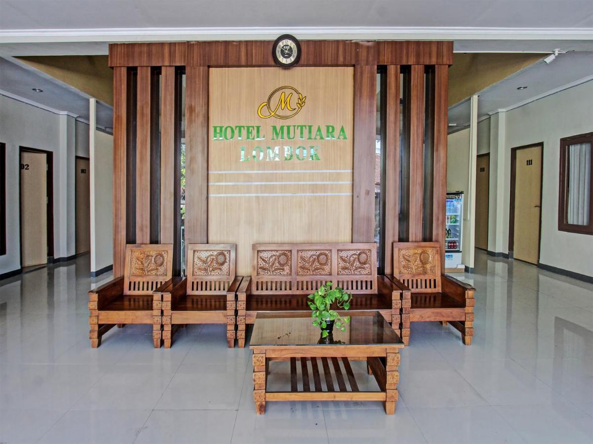 Oyo 91617 Hotel Mutiara Ломбок Экстерьер фото
